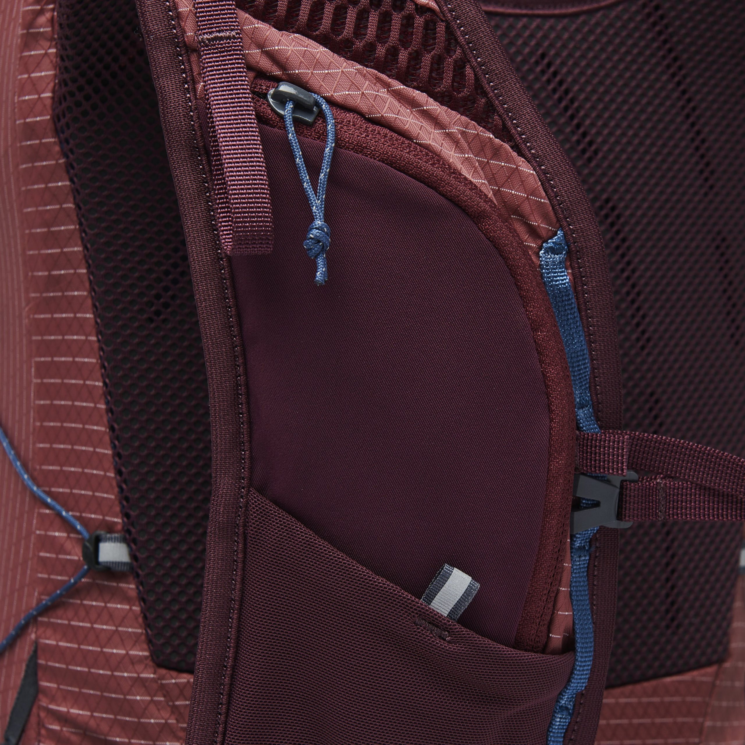 Women's Pursuit 30 Backpack - Image 5