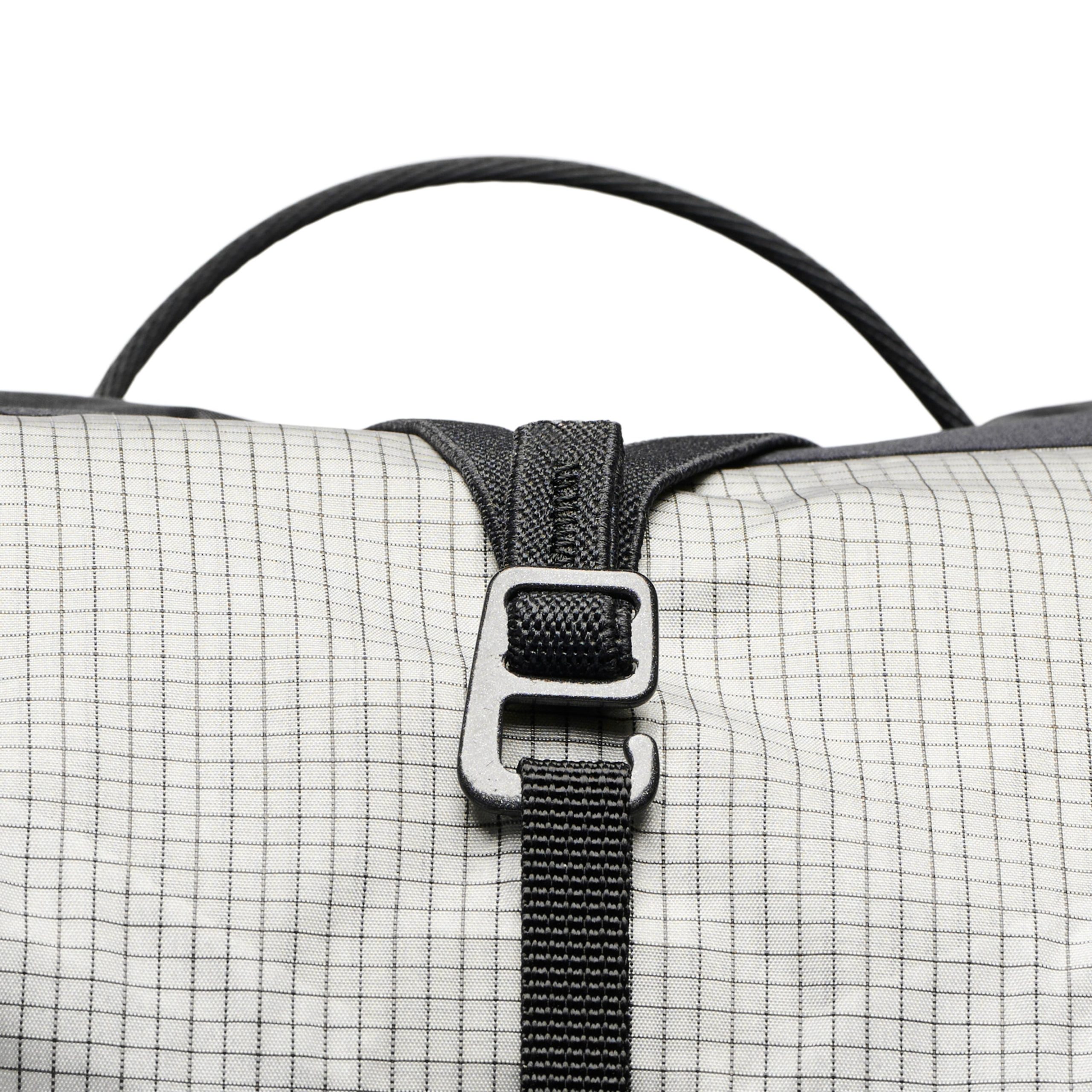 Distance 15 Backpack - Image 17