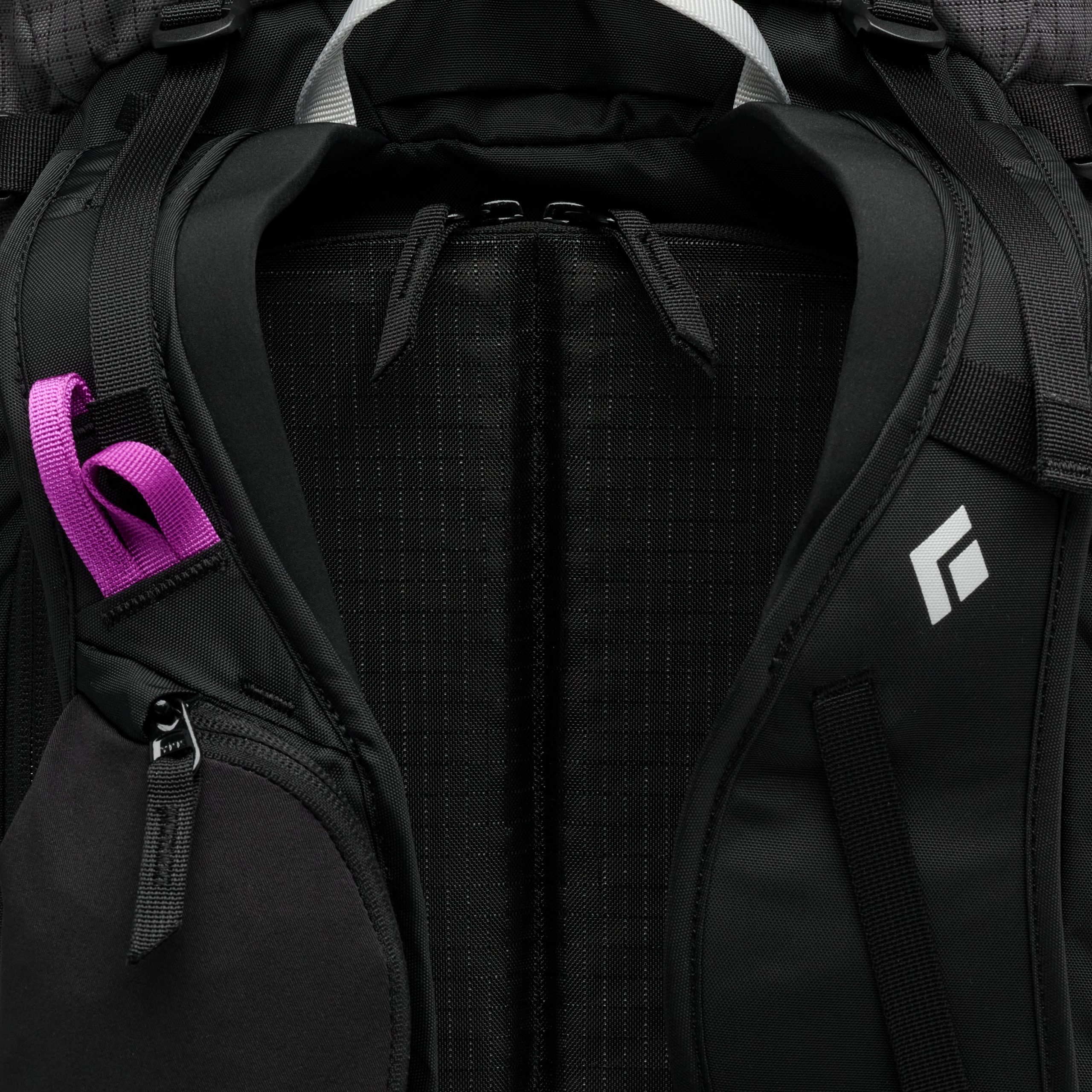 Helio 38 Backpack - Image 3