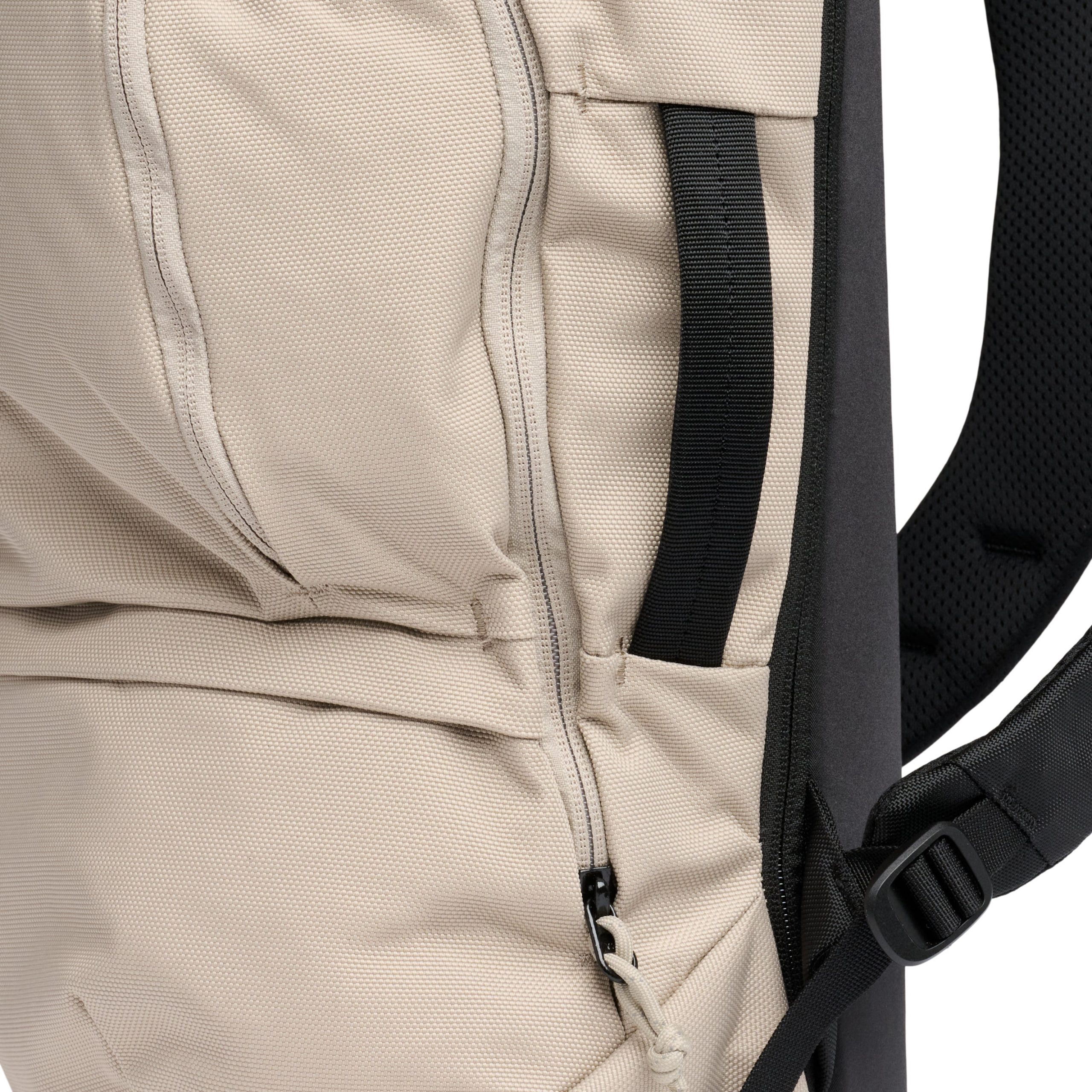 Street Creek 28 Backpack - Image 6
